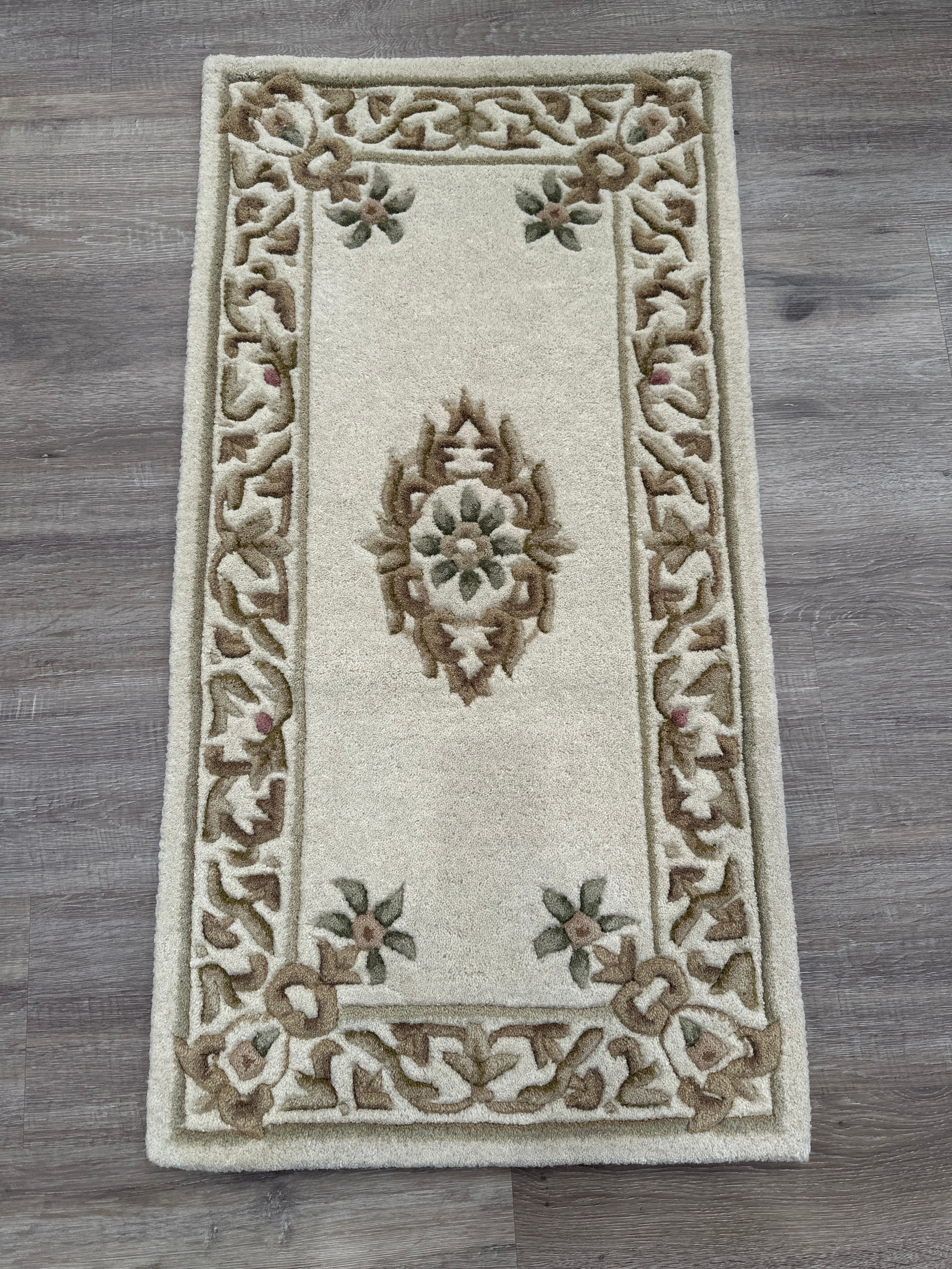 Taj Cream/Cream 100% Wool Rug