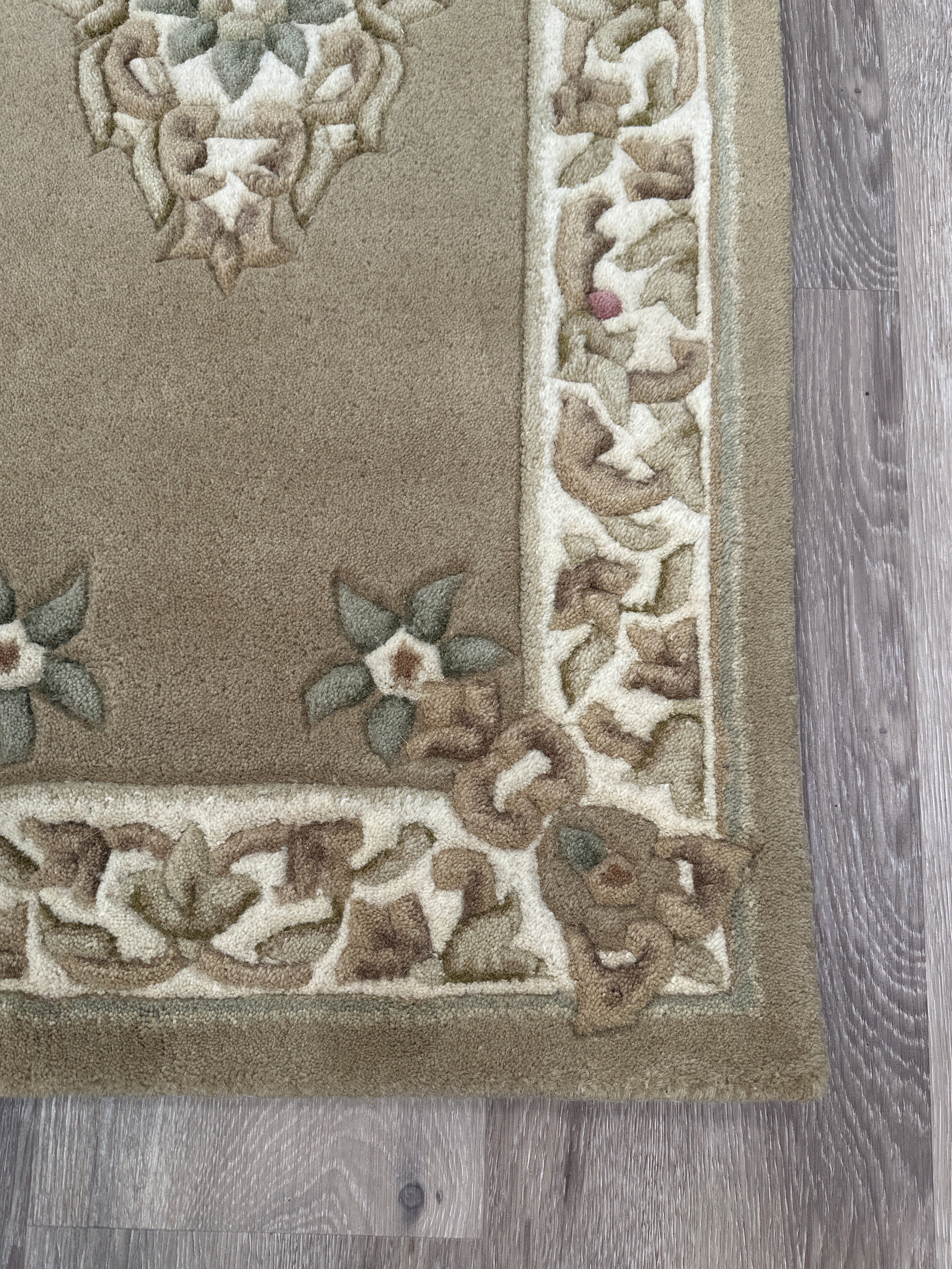 Taj Beige/Cream 100% Wool Rug